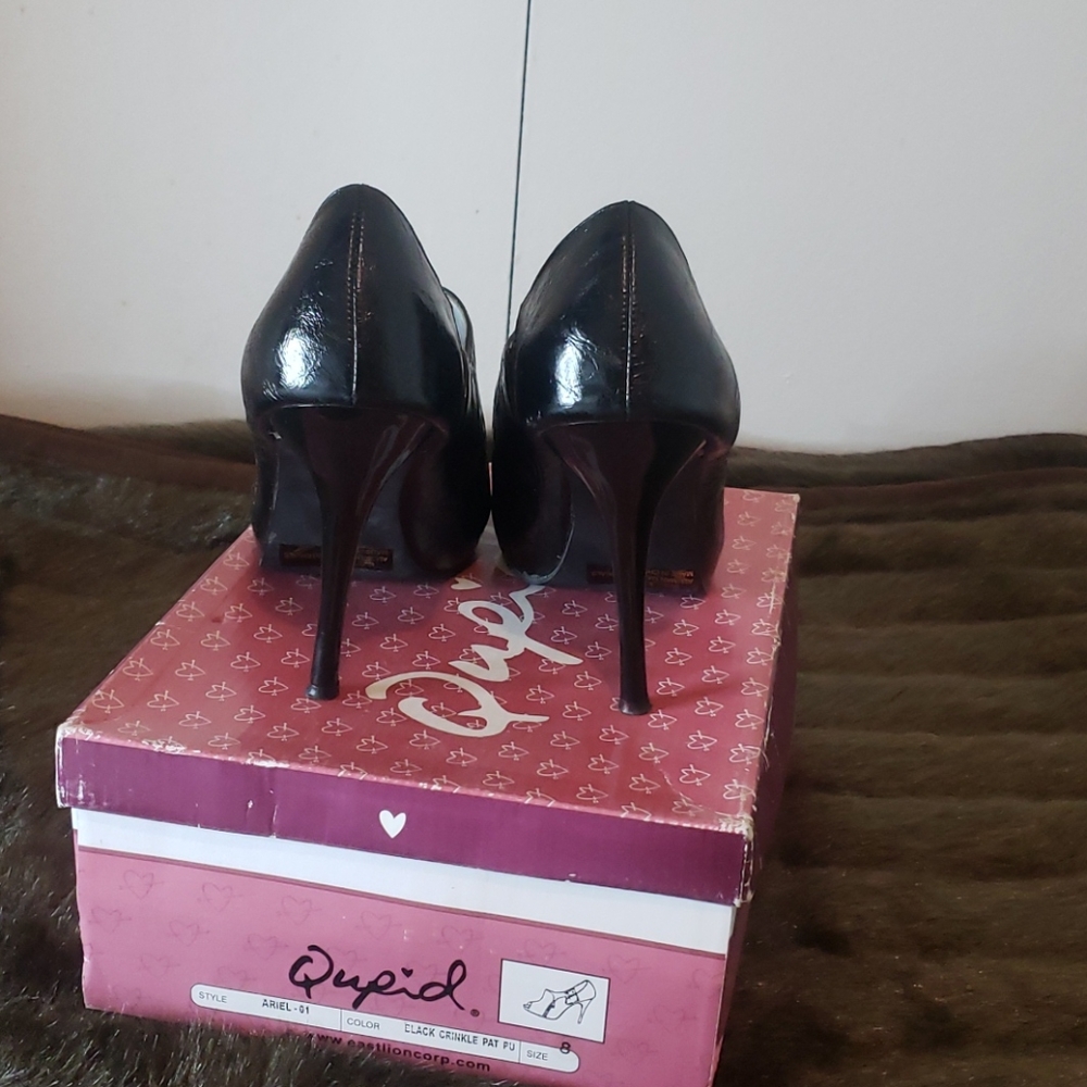 Heels - Picture 3 of 6